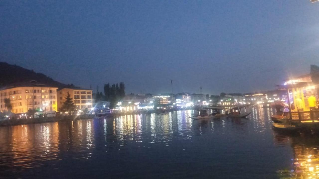 شقة Island Srīnagar المظهر الخارجي الصورة